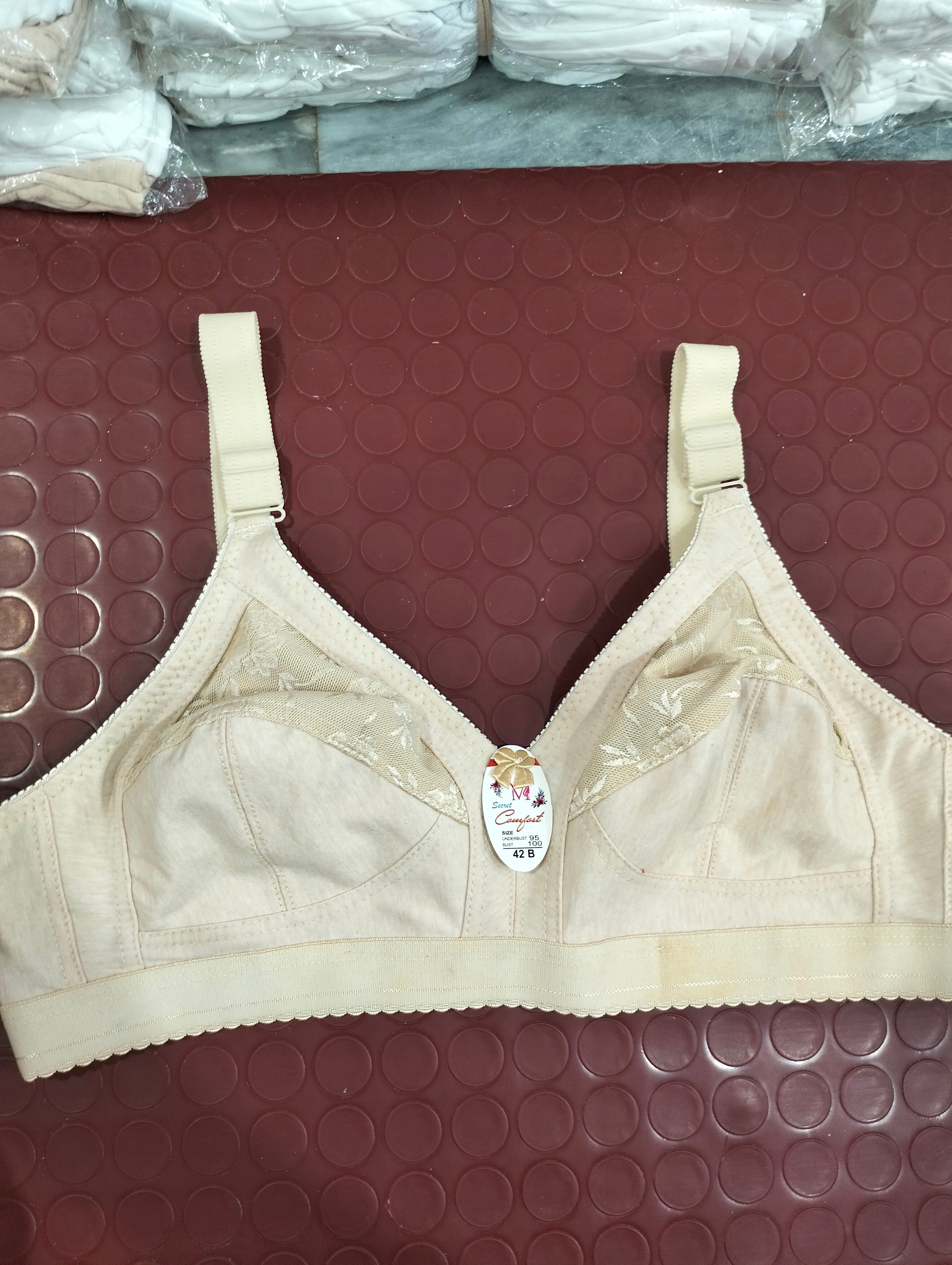 Full coverage soft under belt bra