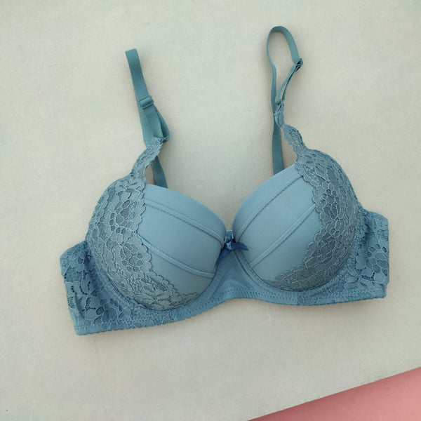 Transport strap padded bra