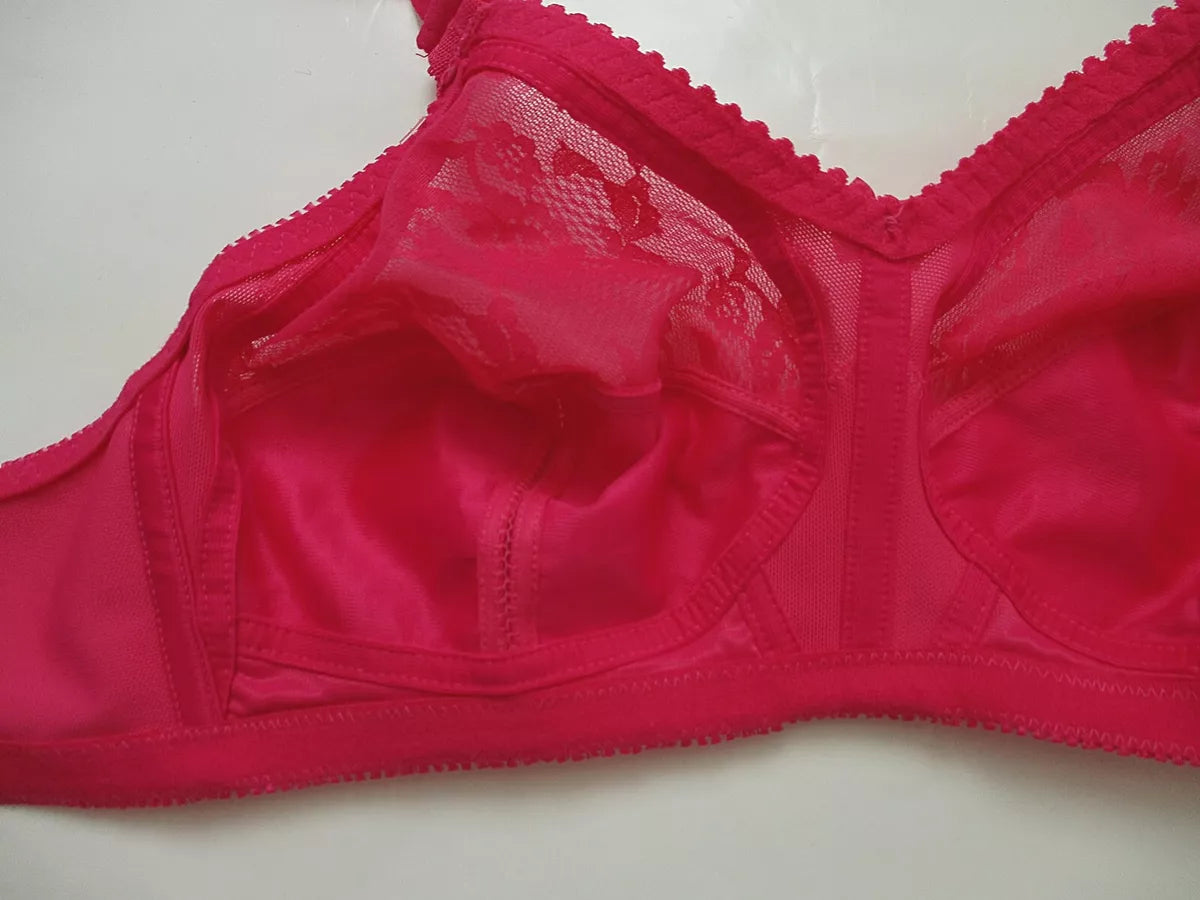 Pack of 2 triumph Doreen bra (new colors) limited time offer